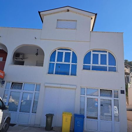 Villa Ika Плоче Екстериор снимка
